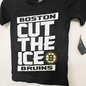 Boston Bruins Youth NHL T-Shirt Black Cut The Ice Graphic Tee NWT Small